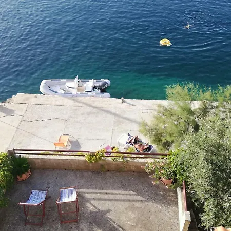 Apartment Matisa Lastovo